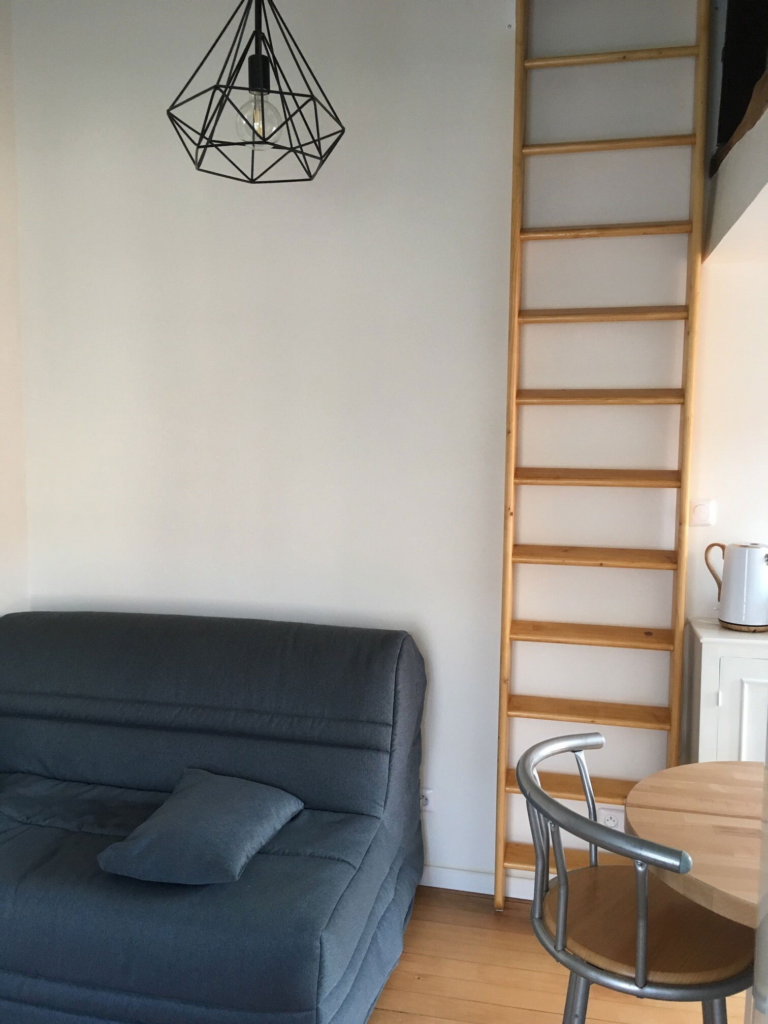 Onofhängeg Studio Saint-Amand-Montrond 227543