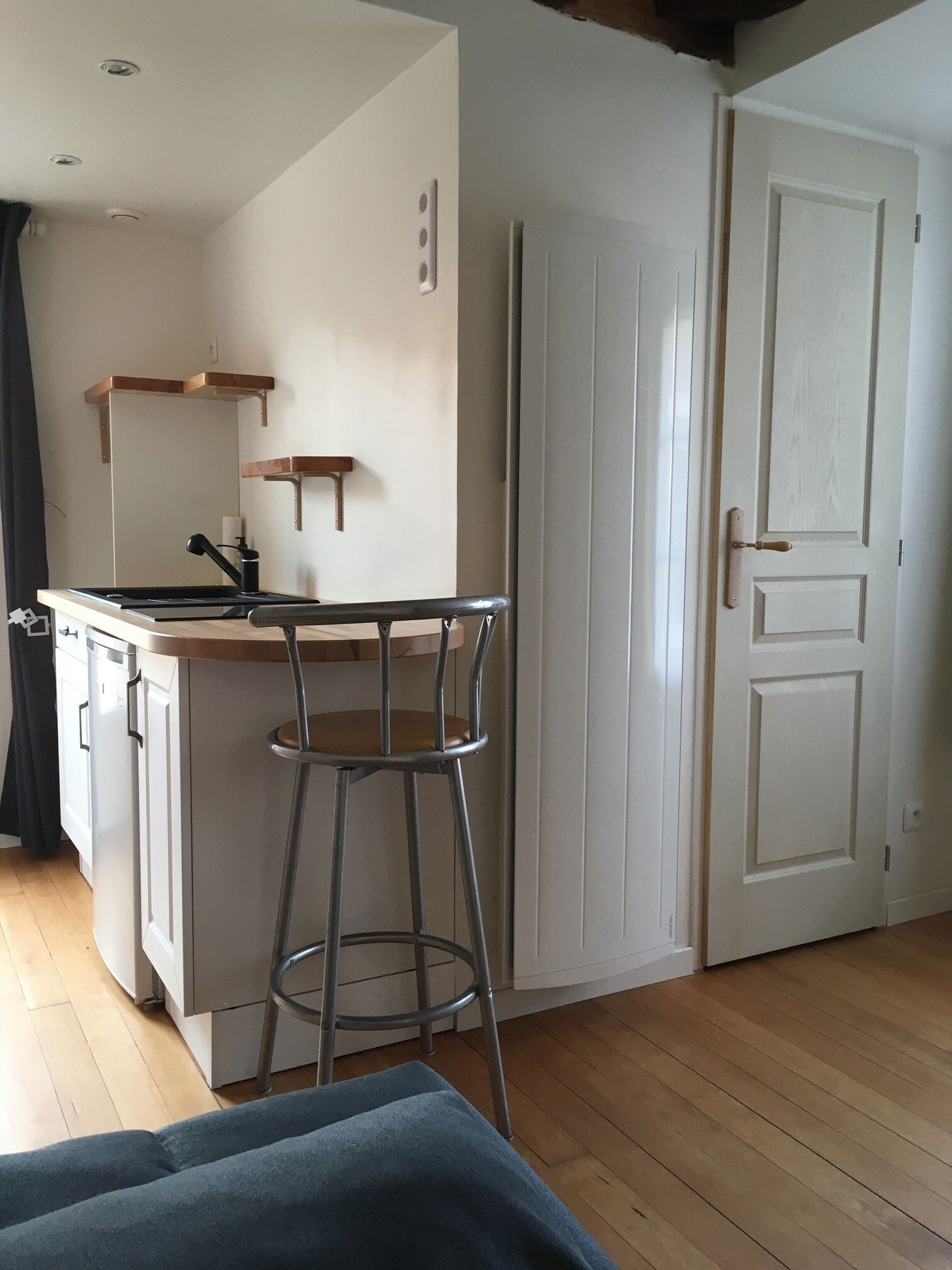 Onofhängeg Studio Saint-Amand-Montrond 227543