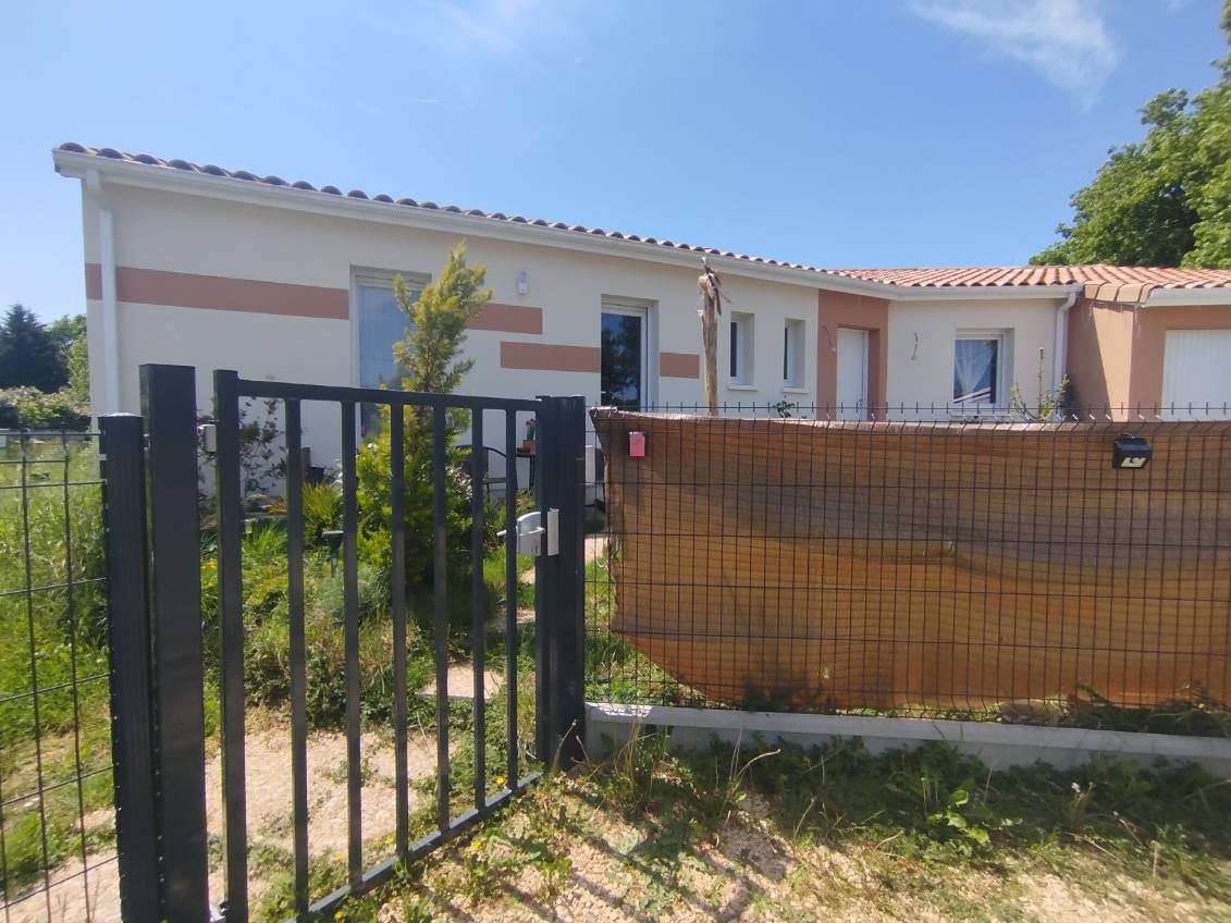 Hospedagem Em Casa De Família Bias 265174