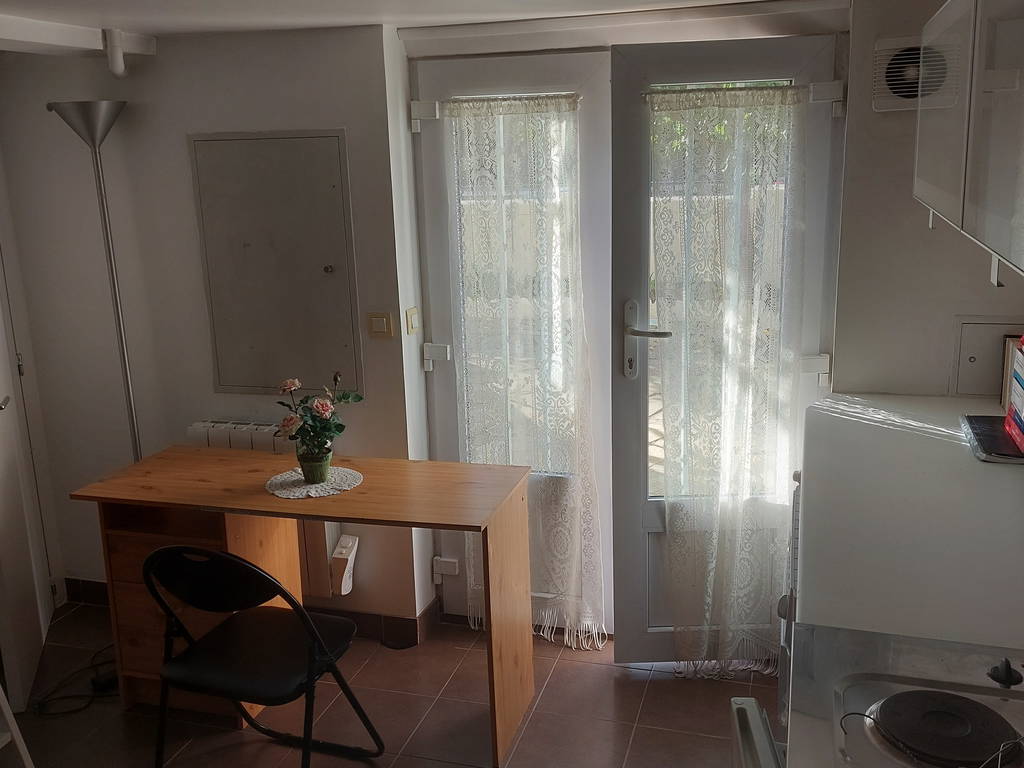 Homestay Colombes 677825-1