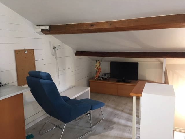 Homestay Nanterre 240815