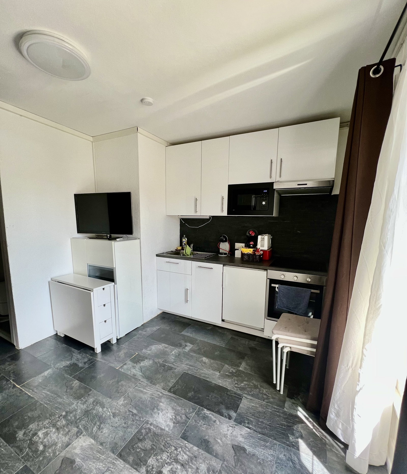 Ganz Haus Neuchâtel 548020