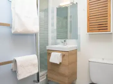 Logement entier à louer à Poitiers - photo 2 : salle de bain-2