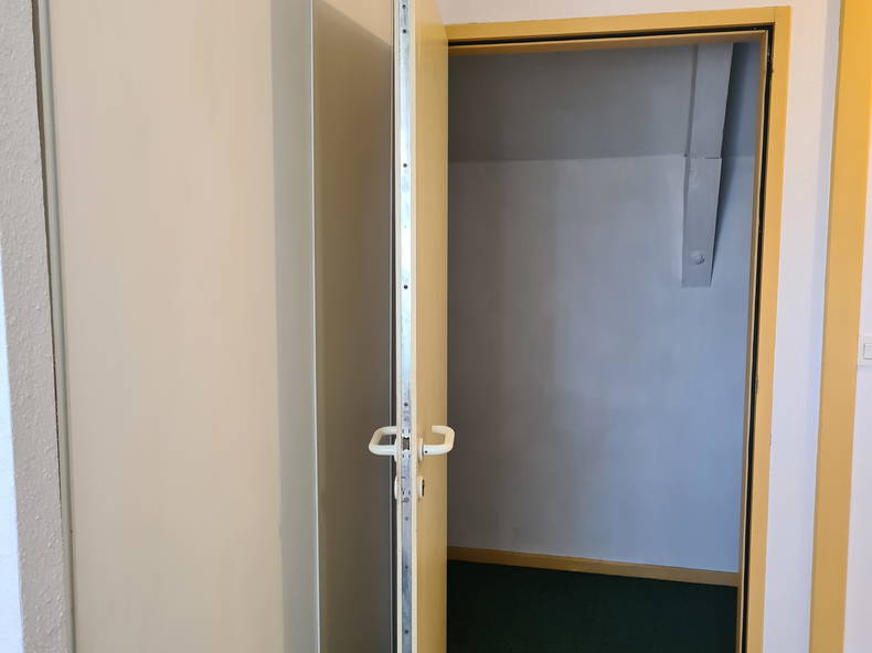 Gastgezin Corenc 489770-3