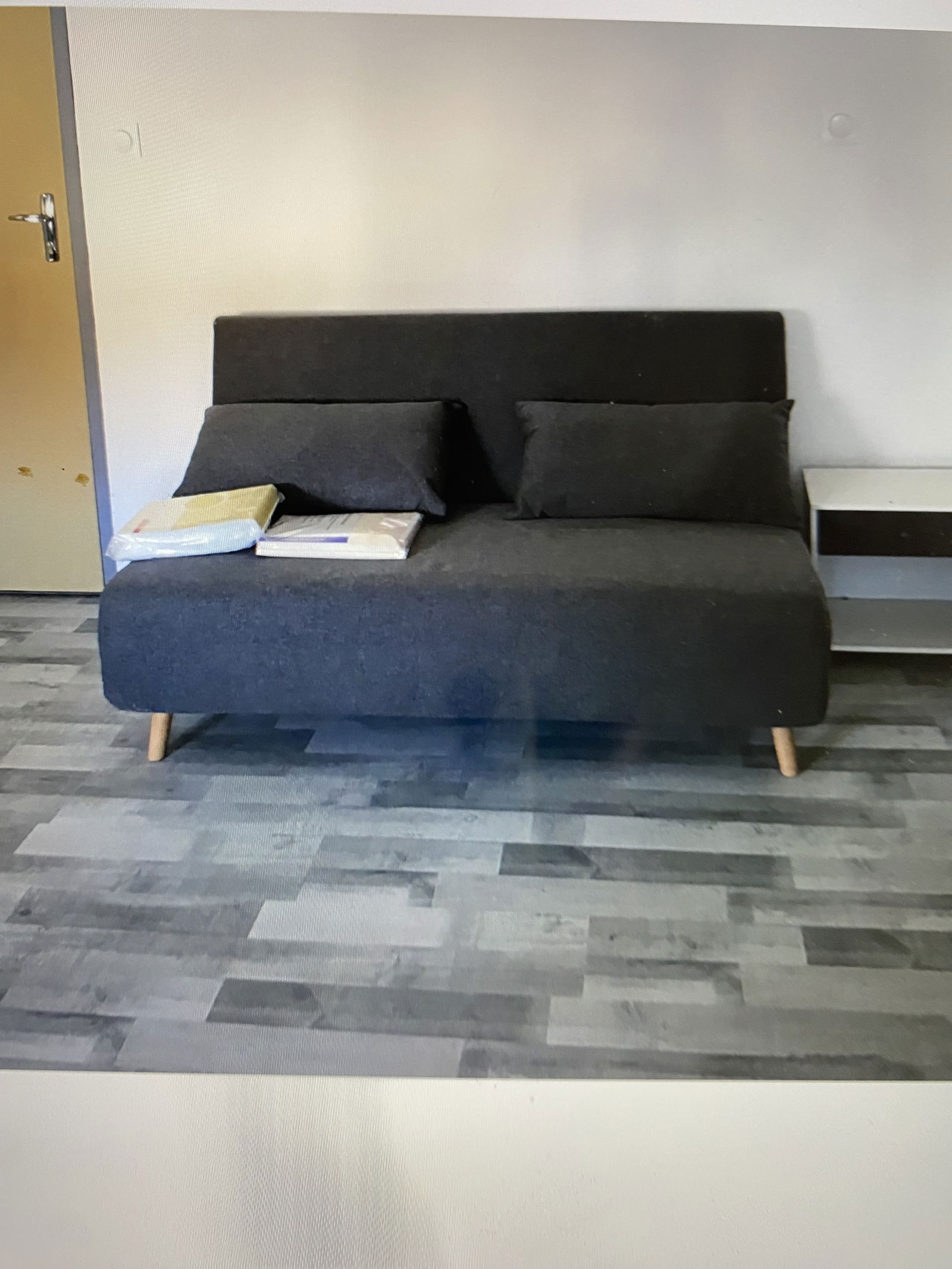 Independent Studio Gondrin 487801