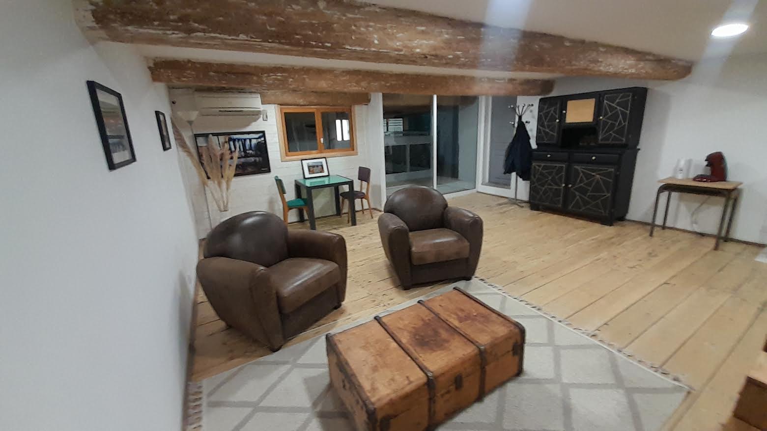 Entire Home Homps 660286