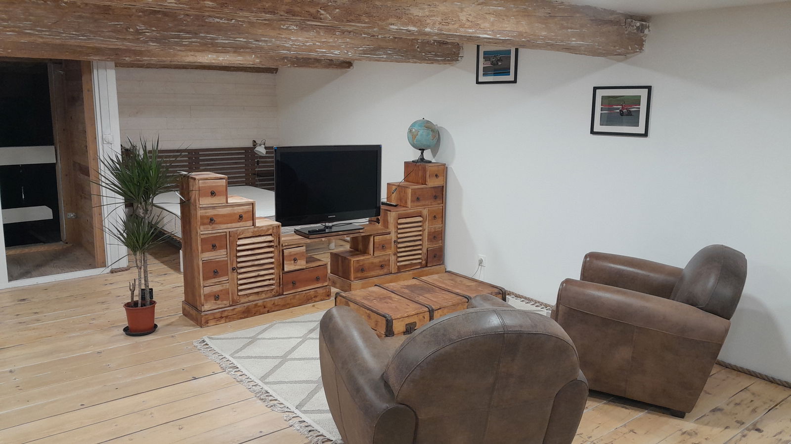 Entire Home Homps 660286