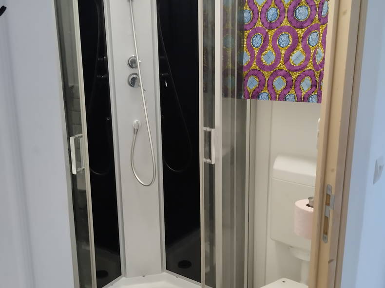 Entire Home Montreuil 417077-5