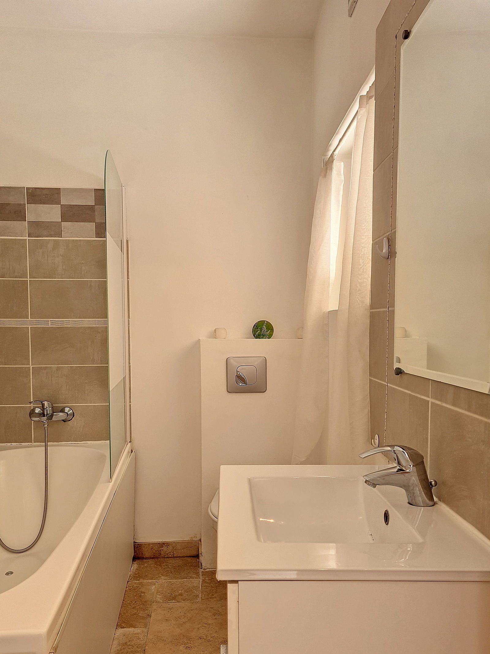 Independent Studio L'Isle-sur-la-Sorgue 265985