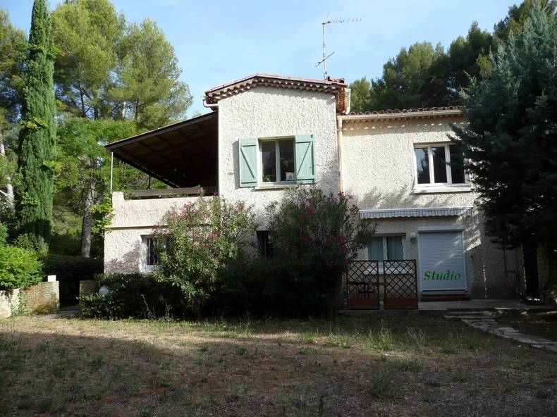 Entire Home Le Castellet 82397-1