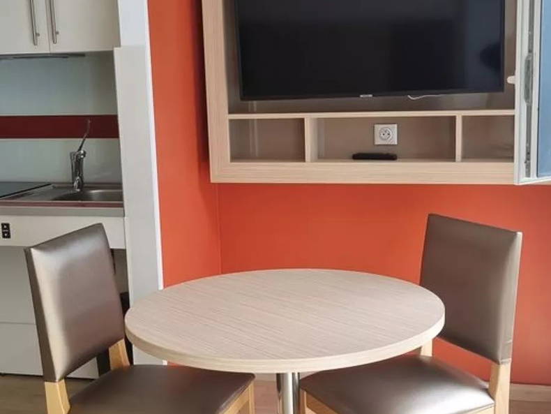 Entire Home Chamblet 410391-3