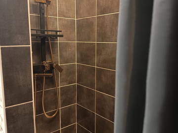 Entire home for rent in Aubignan - photo 9 : Bathroom-9