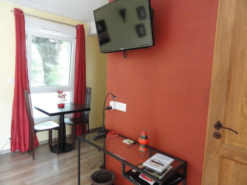 Entire Home Nantes 39281-4