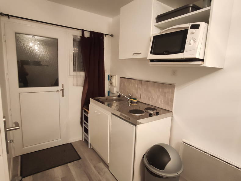 Logement Entier Civrieux 254359-5