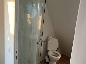 Chambre chez l'habitant à louer à Draveil - photo 4 : salle de bain-4