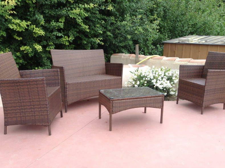 Entire Home Violès 103018-4