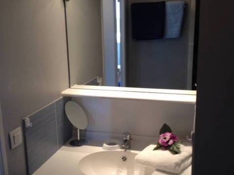 Homestay Suresnes 101443-4