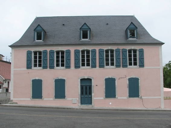 Gastfamilie Lescar 49246-1