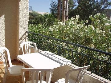 Room For Rent Saint-Cyr-Sur-Mer 107320