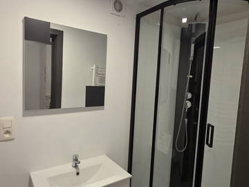 Casa entera en alquiler en Gembloux - foto 2: Cuarto de baño-2