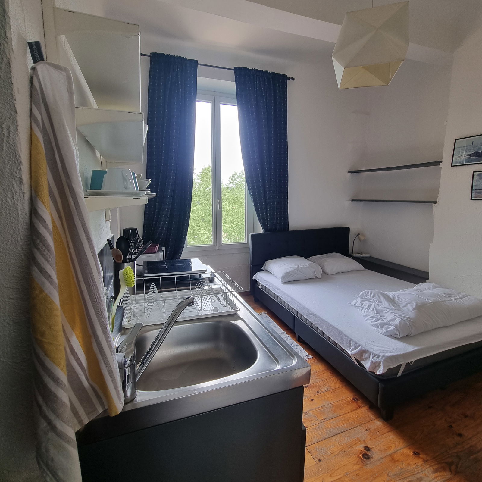 Homestay Fuveau 1221