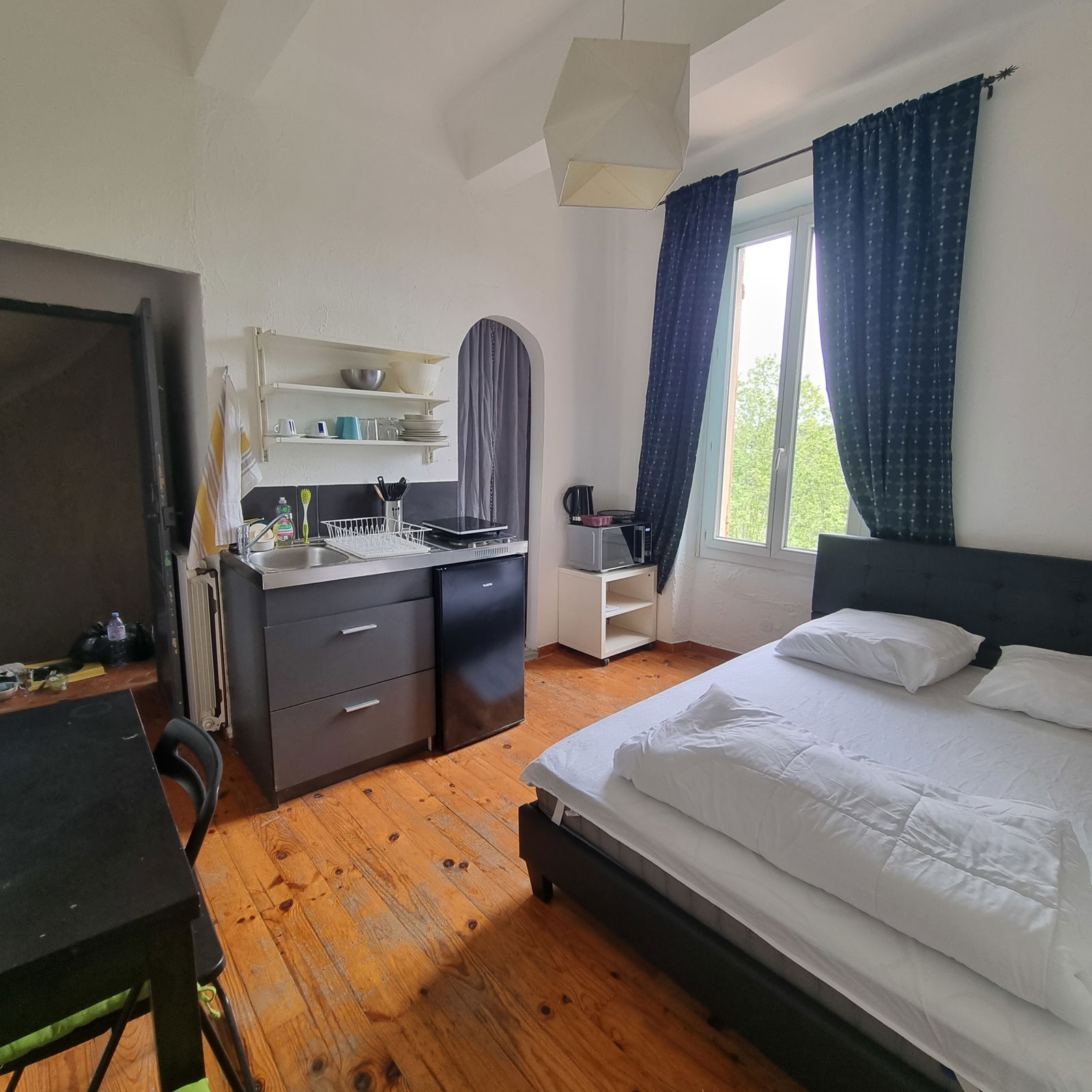 Homestay Fuveau 1221