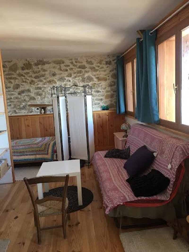 Independent Studio Rouede 256238