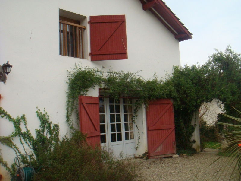 Independent Studio Bidart 73644
