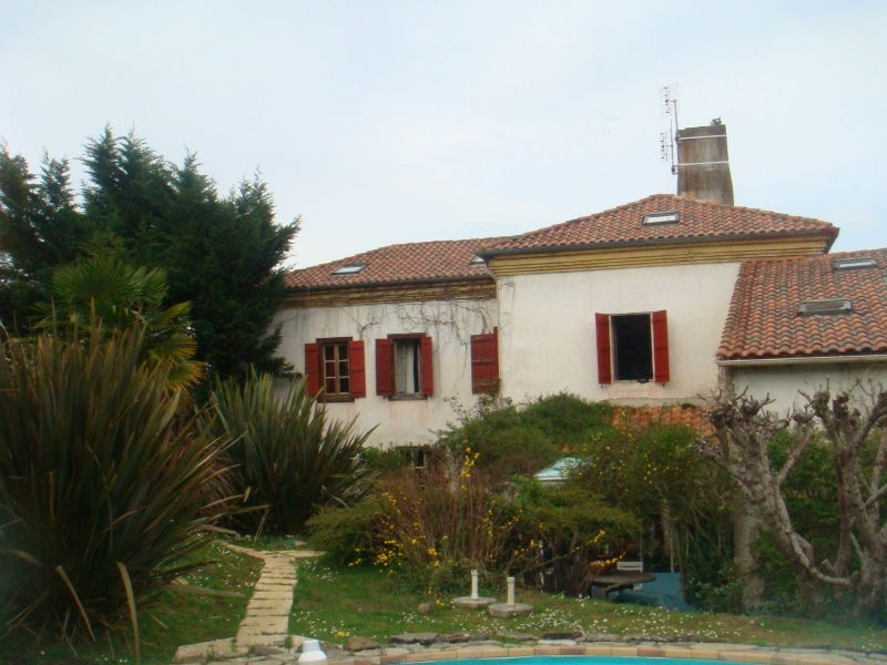 Independent Studio Bidart 73644