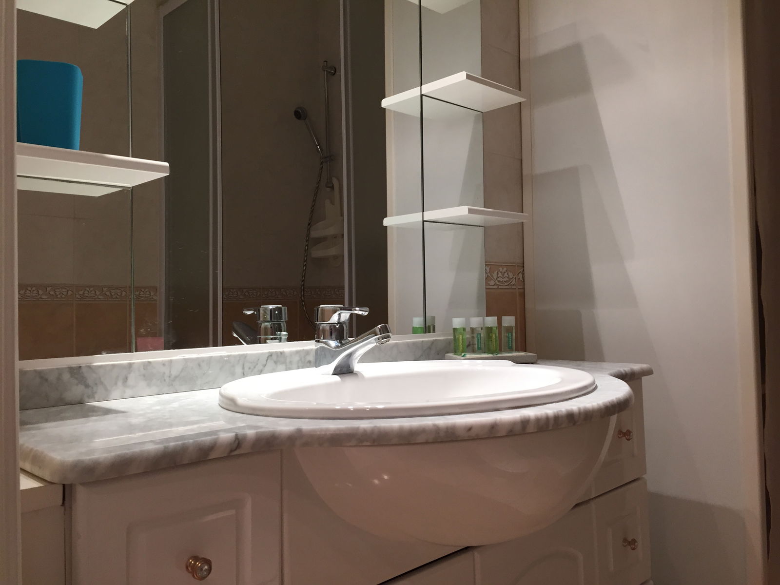 Hela Huset Cannes 98354