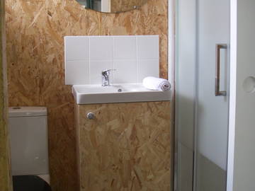 Logement entier à louer à La Rochelle - photo 8 : salle de bain-8