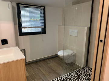 Logement entier à louer à Ossun - photo 2 : salle de bain-2