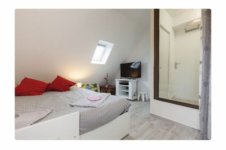 Studio Indépendant Plouédern 237237