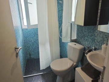 Logement entier à louer à Bourg-En-Lavaux - photo 2 : salle de bain-2