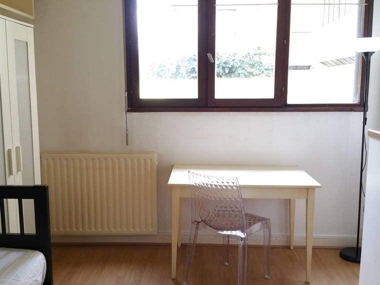 Homestay Carrières-sur-Seine 141700