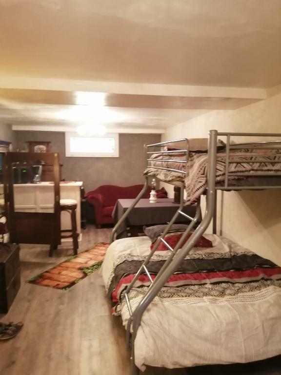 Independent Studio Illfurth 253221