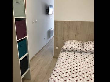 Entire home for rent in Lamagistère - photo 1 : Bedroom-1