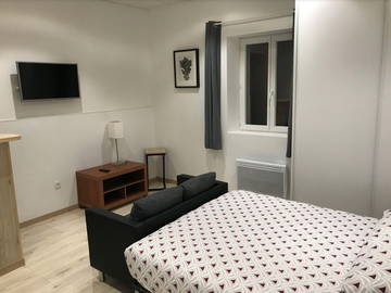 Entire home for rent in Lamagistère - photo 3 : Bedroom-3