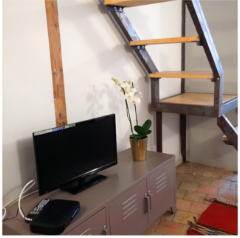 Independent Studio Lyon 160296