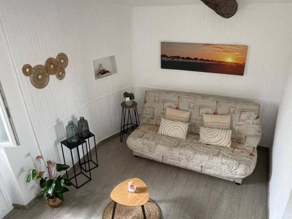 Homestay Saint-Laurent-du-Var 429924-1