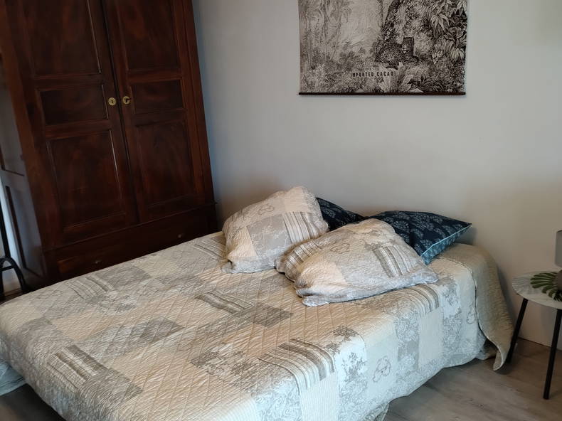 Entire Home Iteuil 192332-1