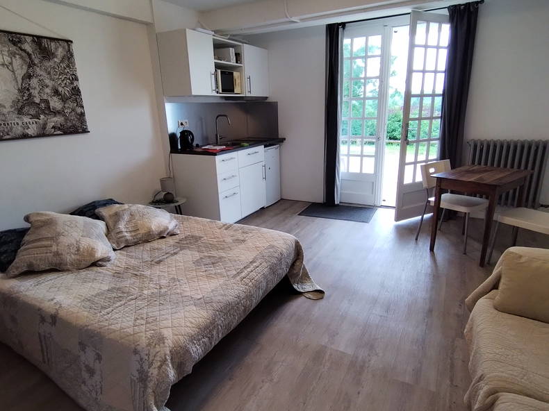 Entire Home Iteuil 192332-2