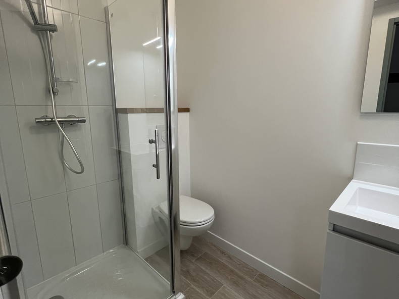 Entire Home Nancy 504404-2