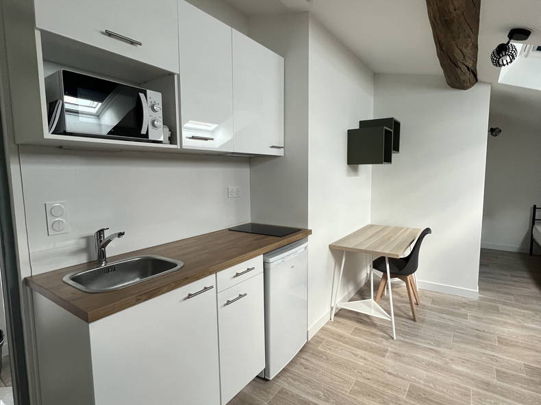 Entire Home Nancy 504404-1