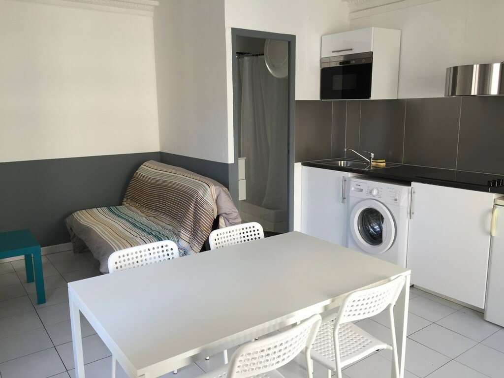 Ganz Haus Montpellier 103314