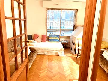 Roomlala | Studio Five Minutes From Great Schools And Very Bright