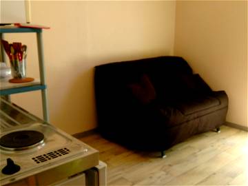 Roomlala | Studio For Rent In A Secure Residence