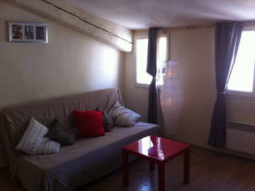 Roomlala | Studio for Rent in Avignon Intra-Muros