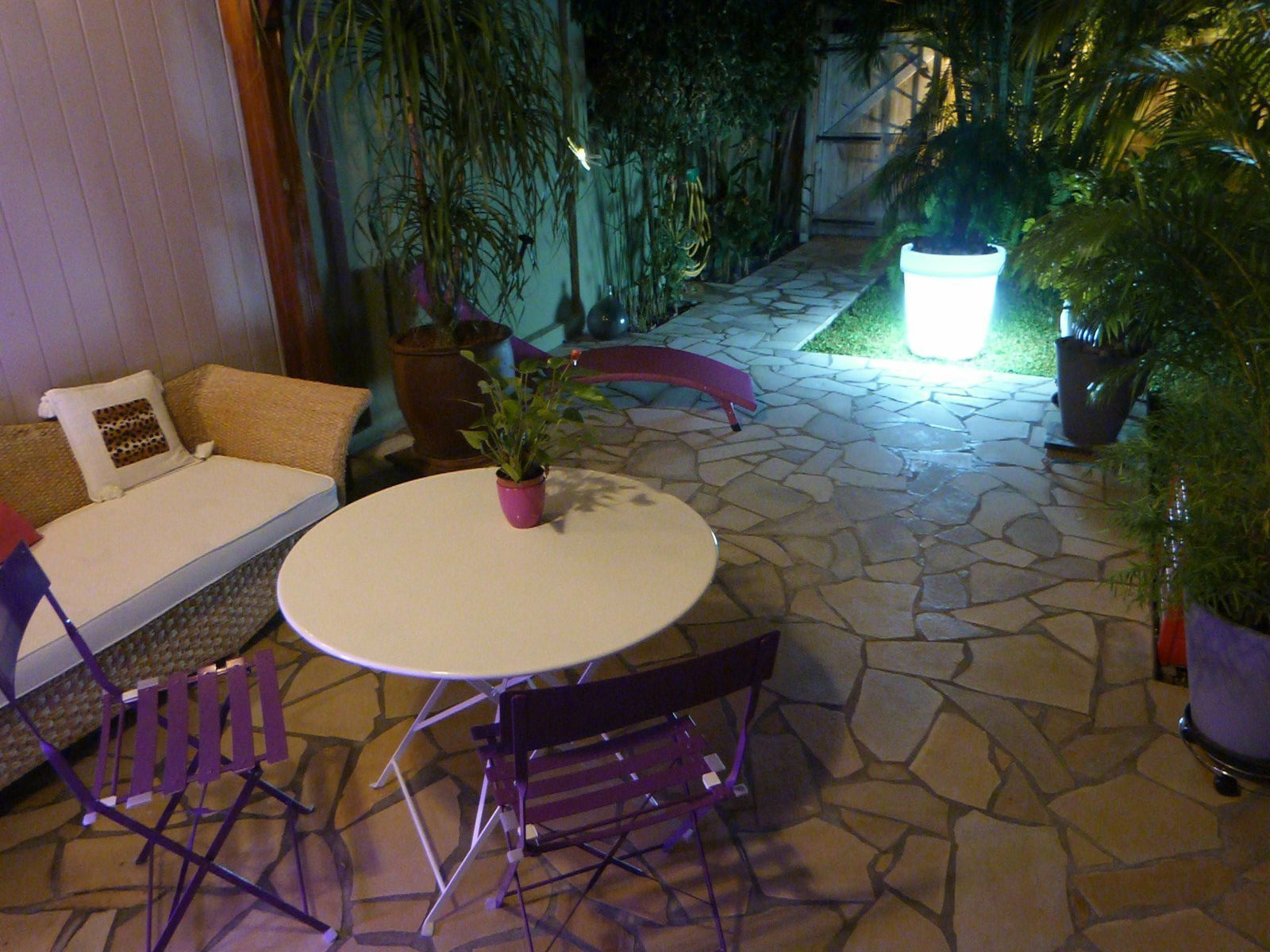 Independent Studio Fort-de-France 45232