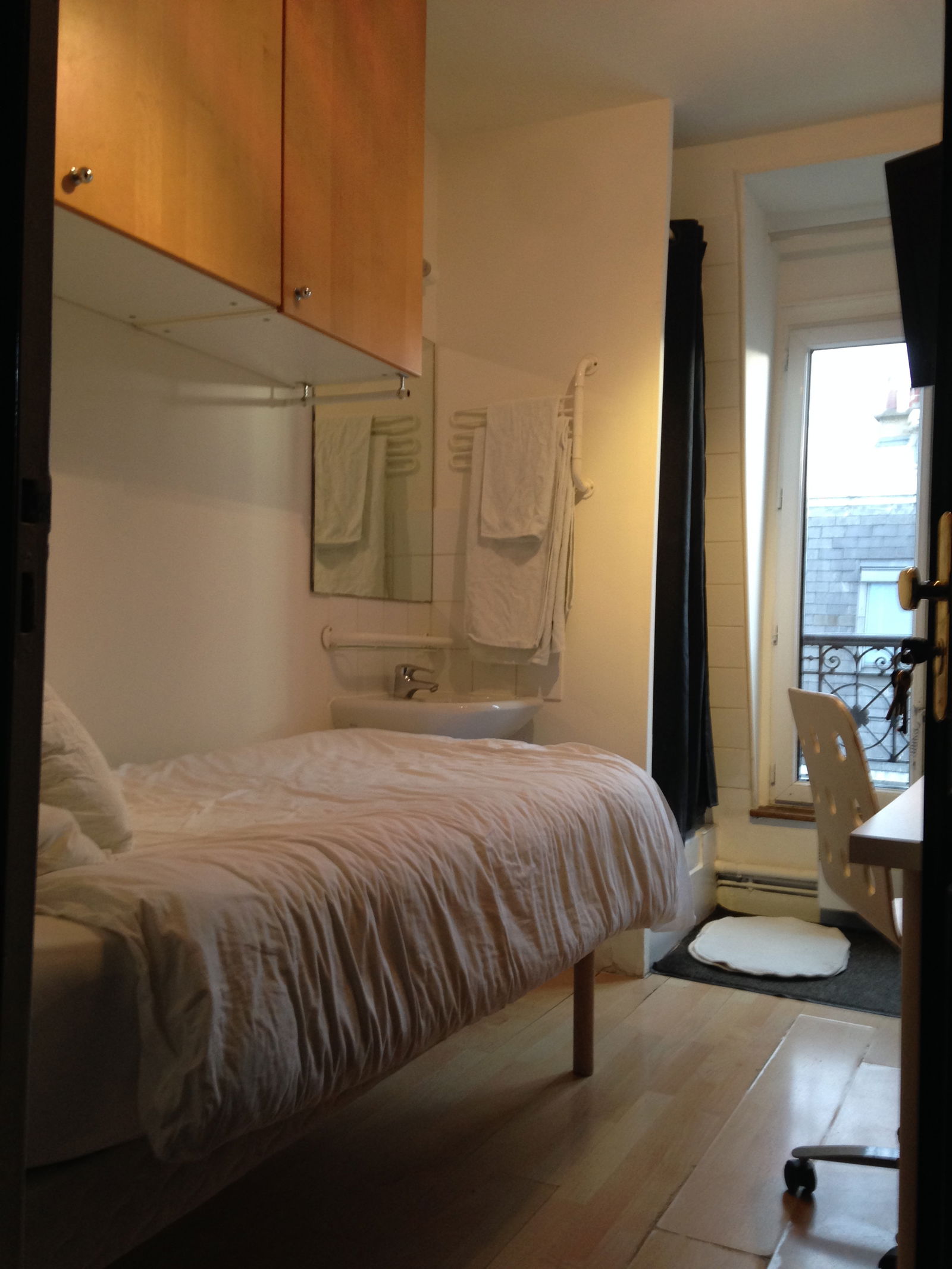 Homestay Paris 242020